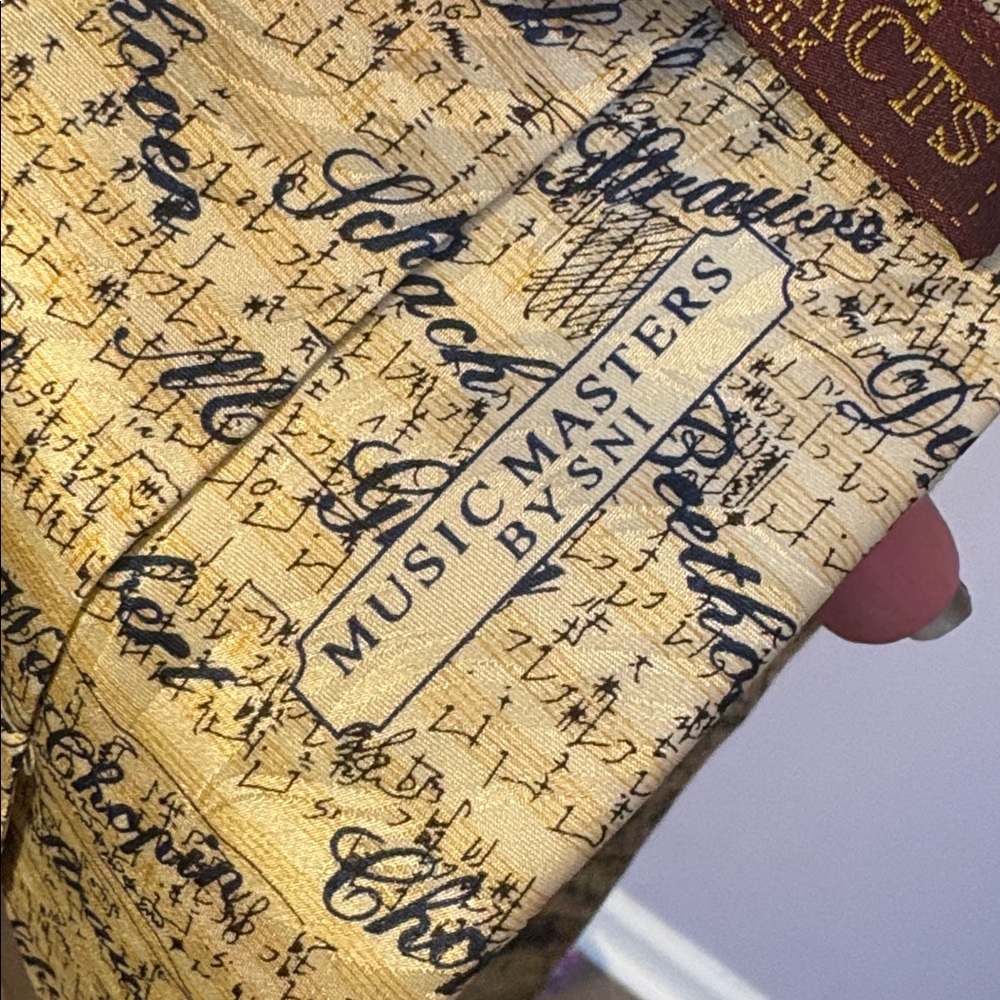 Museum Artifacts Music Masters by SNI Silk Cream Piano Composers Necktie Tie - Picture 5 of 12